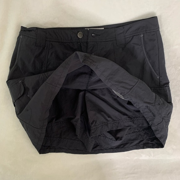 Columbia Black Titanium Cargo Skort Sz 10 - Picture 3 of 9